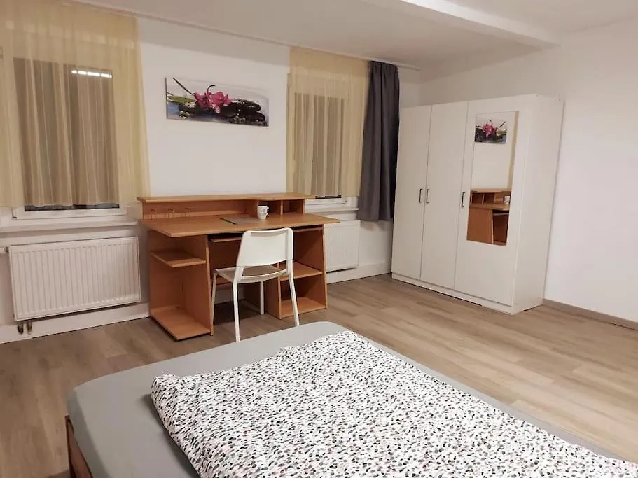 Ferienwohnung Szenebezirk Connewitz ライプツィヒ